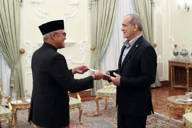 پزشکیان: کشورهای اسلامی متحد باشند اسرائیل جرات جنایت علیه آنان را نخواهد داشت