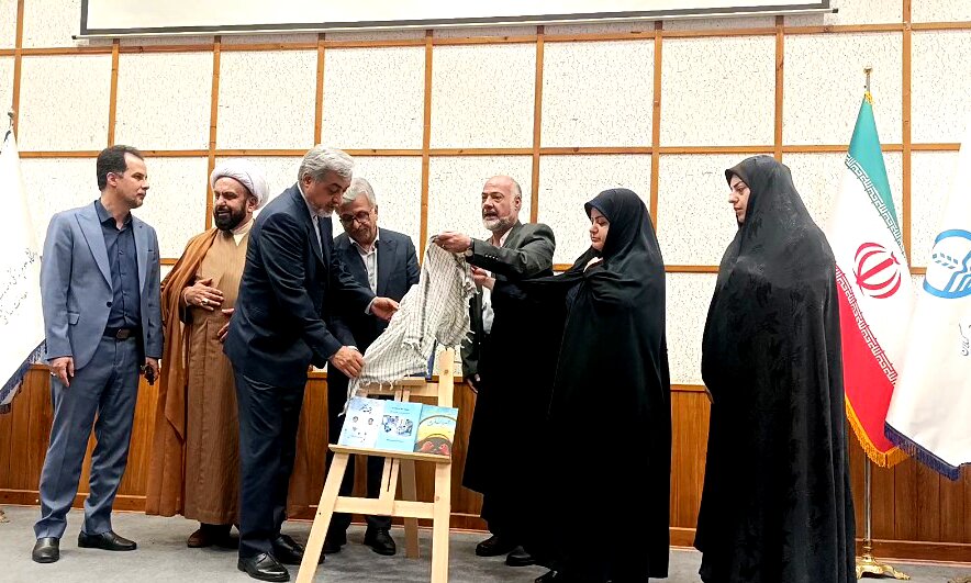 فرهنگ ایثار جامعه پزشکی در دوران کرونا به روایت کتاب و پادکست