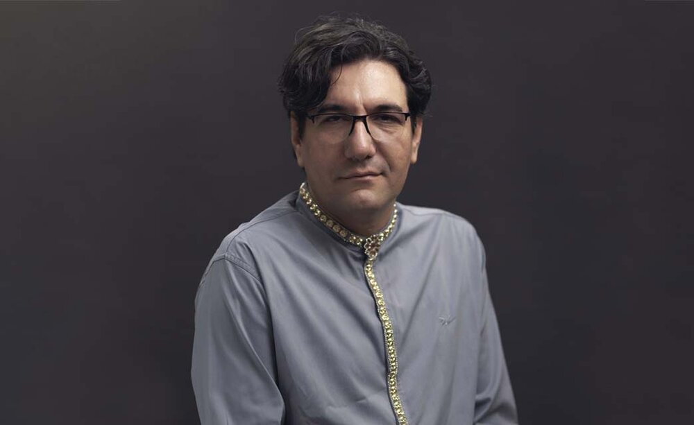 حشمت رجب‌زاده با گروه موسیقی آکام به تالار وحدت رسید