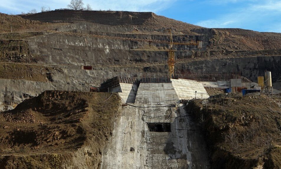 بحران مدیریت منابع آب در گیلان؛ سدها نیمهتمام و رودخانهها بیبرنامه