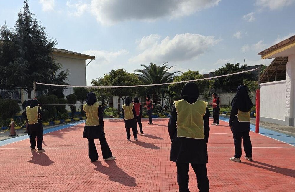 افتتاح سه پروژه ورزشی در مدارس آستانهاشرفیه با هدف ارتقای سلامت دانشآموزان