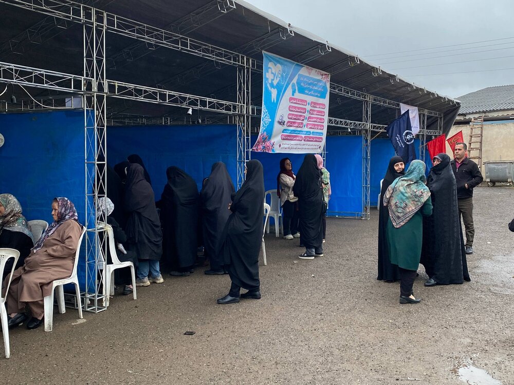 گزارش تصویری/ برگزاری اردوی جهادی سلامت در رشت با هدف ارتقای سلامت عمومی و افزایش آگاهی‌های بهداشتی