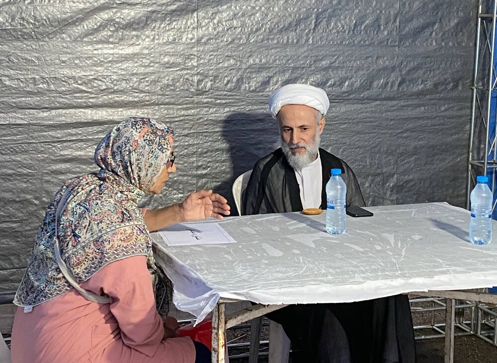 گزارش تصویری/ برگزاری اردوی جهادی سلامت در رشت با هدف ارتقای سلامت عمومی و افزایش آگاهیهای بهداشتی