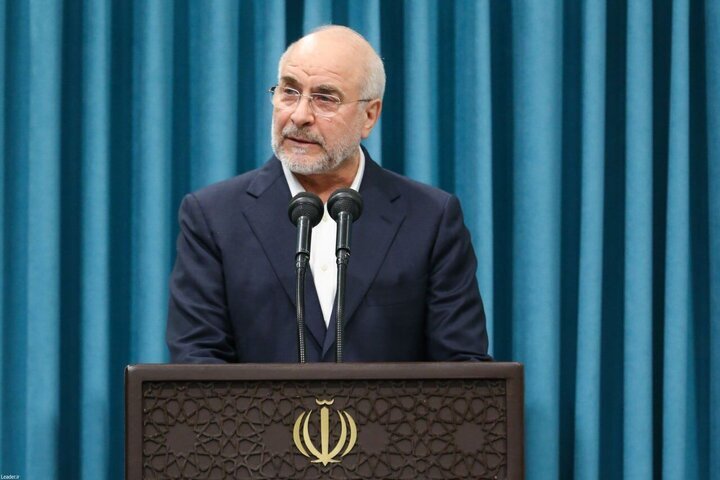 ۱۳ آبان یک حقیقت جاری است/ کشوری که استقلال ندارد، هیچ ندارد