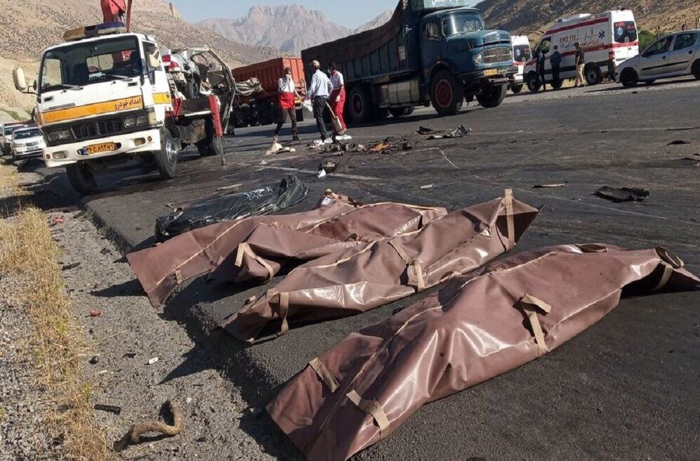 روزانه به طور میانگین ۶۰ نفر در حوادث رانندگی جان خود را از دست دادند روزانه به طور میانگین ۶۰ نفر در حوادث رانندگی جان خود را از دست دادند