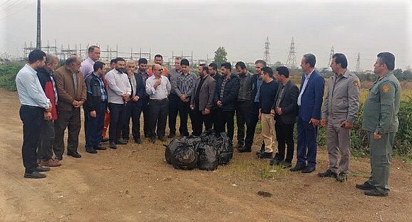 پیام سبز همدلی در رضوانشهر؛ پاکسازی ورودی‌های شهر با همکاری مردم و محیط زیست