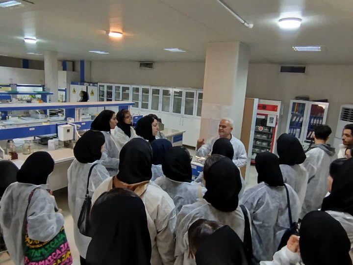 ارزیابی ظرفیت‌های مشترک در بازدید تخصصی دانشکده داروسازی گیلان از شرکت کاسپین تأمین