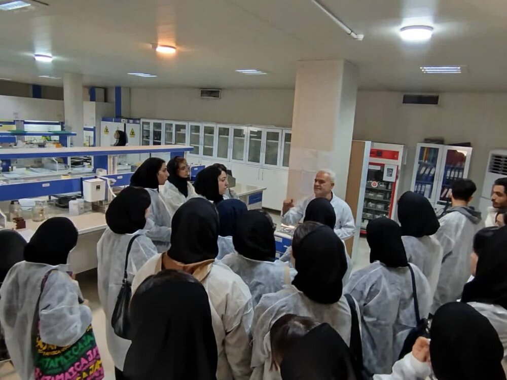 ارزیابی ظرفیت‌های مشترک در بازدید تخصصی دانشکده داروسازی گیلان از شرکت کاسپین تأمین