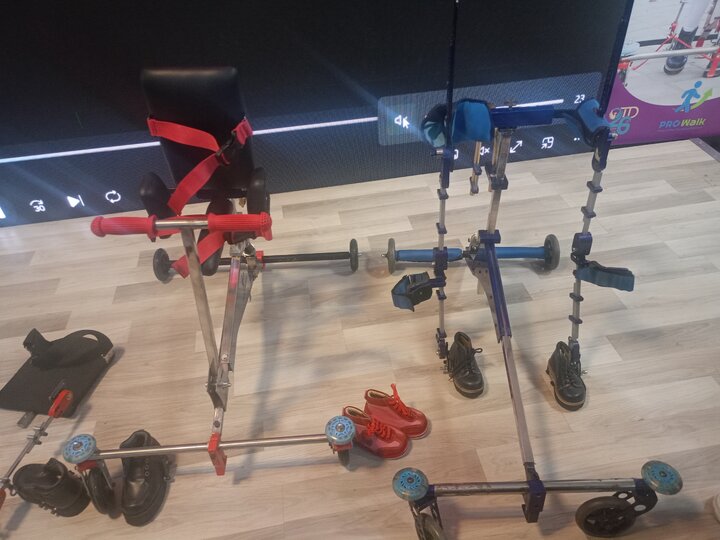 واکر ایرانی  برای کودکان فلج مغزی رونمایی شد