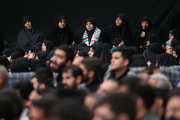 اولین شب مراسم عزاداری شهادت حضرت زهرا(س)با حضور رهبر انقلاب