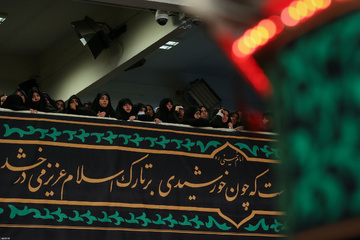 اولین شب مراسم عزاداری شهادت حضرت زهرا(س)با حضور رهبر انقلاب