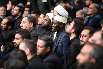 اولین شب مراسم عزاداری شهادت حضرت زهرا(س)با حضور رهبر انقلاب