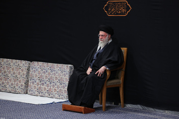 اولین شب مراسم عزاداری شهادت حضرت زهرا(س)با حضور رهبر انقلاب