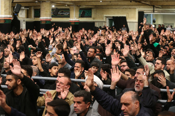 اولین شب مراسم عزاداری شهادت حضرت زهرا(س)با حضور رهبر انقلاب