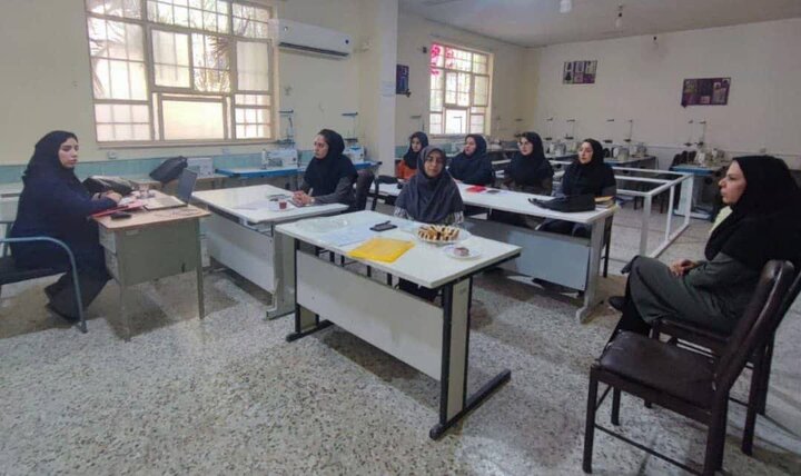 کارگاه آموزشی طرح درس‌نویسی و سنجش عملکردی در لامرد