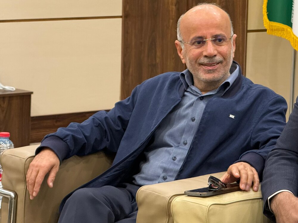 سفر هیأت ۱۵ نفره از مدیران ارشد غولهای اقتصادی ایران به لامرد و مهر سفر هیأت ۱۵ نفره از مدیران ارشد غولهای اقتصادی ایران به لامرد و مهر