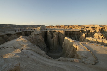 دره ستارگان قشم