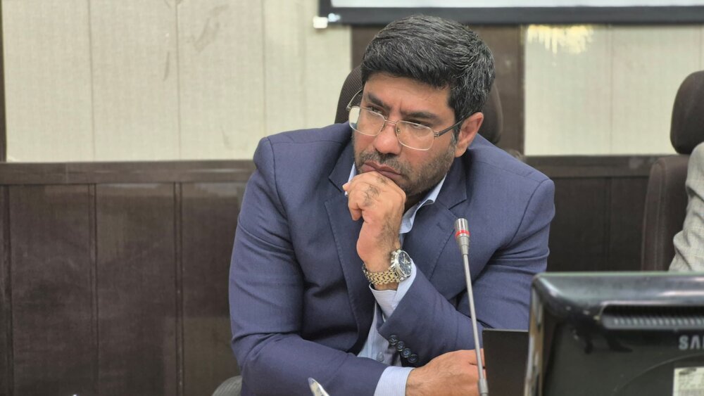 طرح مطالبات و پیشنهاد رئیس دفتر نماینده لامرد و مهر