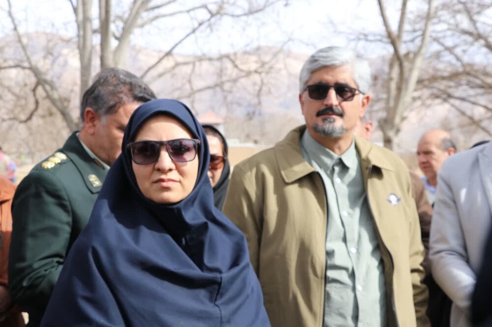 کمآبی در باغهای گردوی بوانات آفات درجهدو را به معضل کلیدی تبدیل کرده است کمآبی در باغهای گردوی بوانات آفات درجهدو را به معضل کلیدی تبدیل کرده است