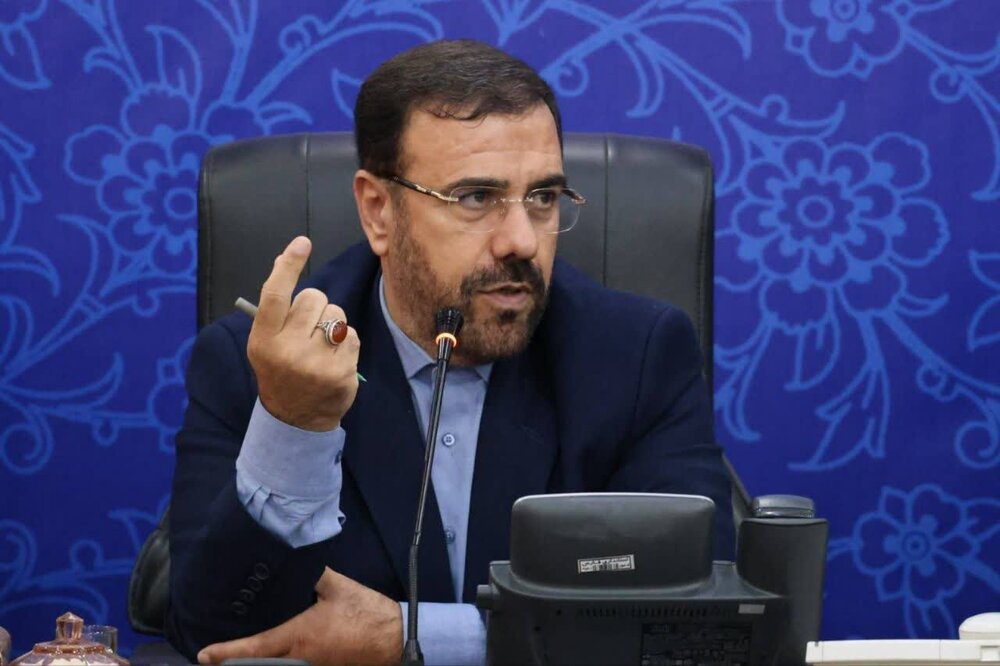 تدبیر استاندار فارس برای یلدا؛ آغاز با تاخیر ۱.۵ ساعته ادارات و مراکز آموزشی در یکم دی ماه تدبیر استاندار فارس برای یلدا؛ آغاز با تاخیر ۱.۵ ساعته ادارات و مراکز آموزشی در یکم دی ماه