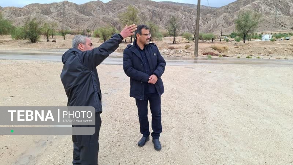 حضور فرماندار و شهردار لامرد در میدان مدیریت بارندگی‌ها