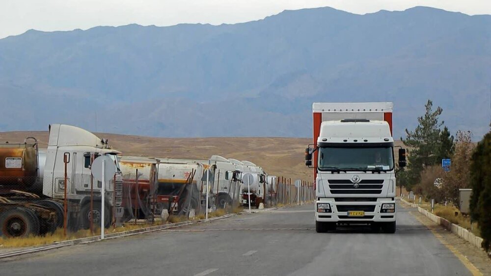 جابجایی بیش از ۶ میلیون تن کالا از خراسان جنوبی طی سال جاری جابجایی بیش از ۶ میلیون تن کالا از خراسان جنوبی طی سال جاری