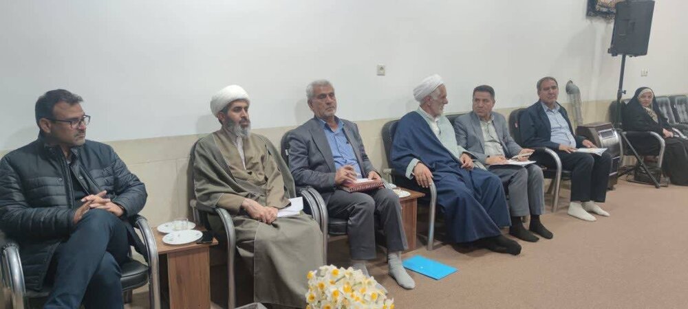 شست هماهنگی و بررسی طرحهای توسعه یادمان شهدای گمنام لامرد برگزار شد