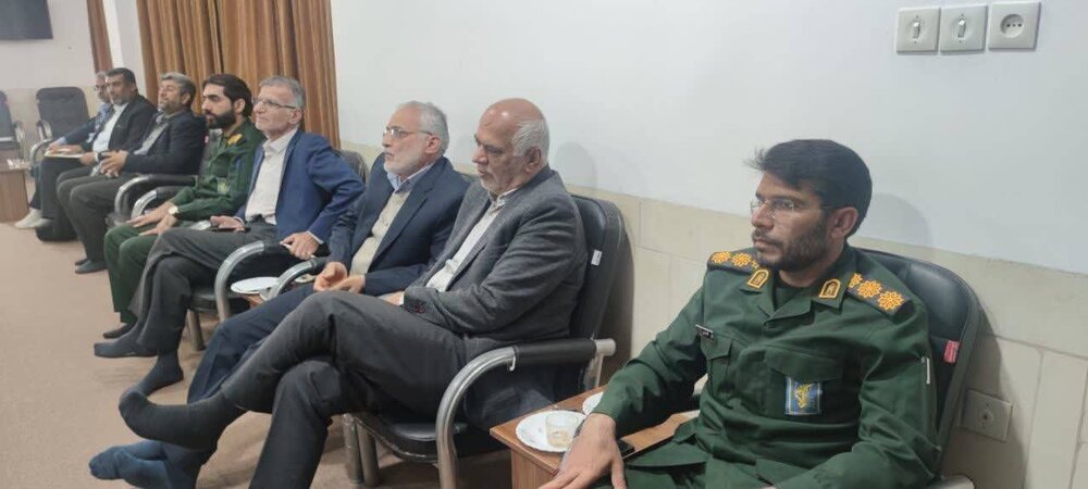 شست هماهنگی و بررسی طرح‌های توسعه یادمان شهدای گمنام لامرد برگزار شد