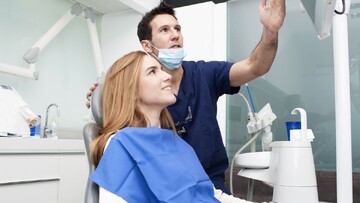 دندانپزشکی طرف قرارداد بیمه دانا آنلاین