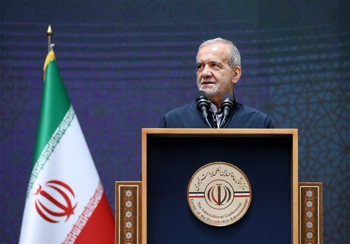 پزشکیان طرح‌های وزارت راه را افتتاح کرد