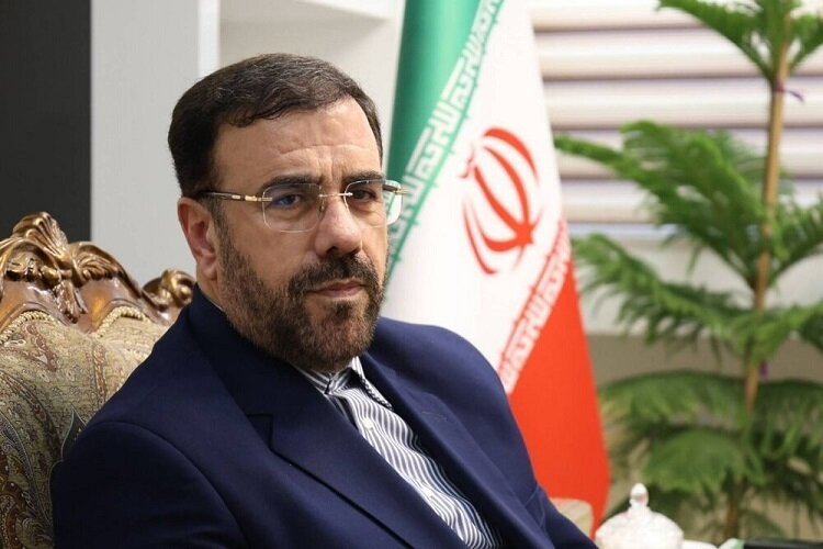 مردم فارس به ترامپ و نتانیاهو گفتند: پای انقلابمان مقتدارنه ایستاده ایم