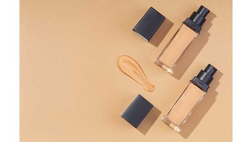 تفاوت قوطی‌های کرم‌پودر شیشه‌ای لوکس با پمپیِ کم‌هدررفت