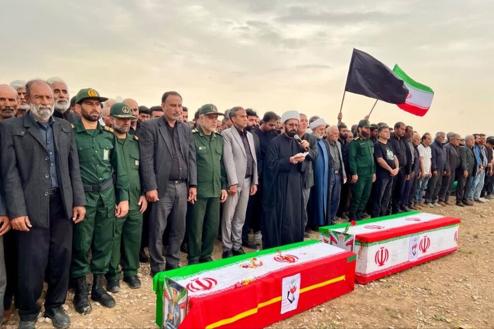 تشییع پیکرهای پاک و مطهر ۲ شهید دانش‌آموز در گراش