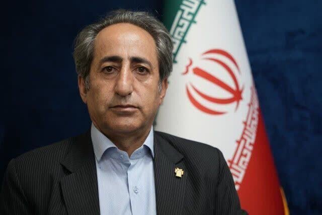 کلیه بیمارستان های دولتی و خصوصی و کلینیک های دانشگاه فعال و آماده ارائه خدمات به مراجعین هستند کلیه بیمارستان های دولتی و خصوصی و کلینیک های دانشگاه فعال و آماده ارائه خدمات به مراجعین هستند
