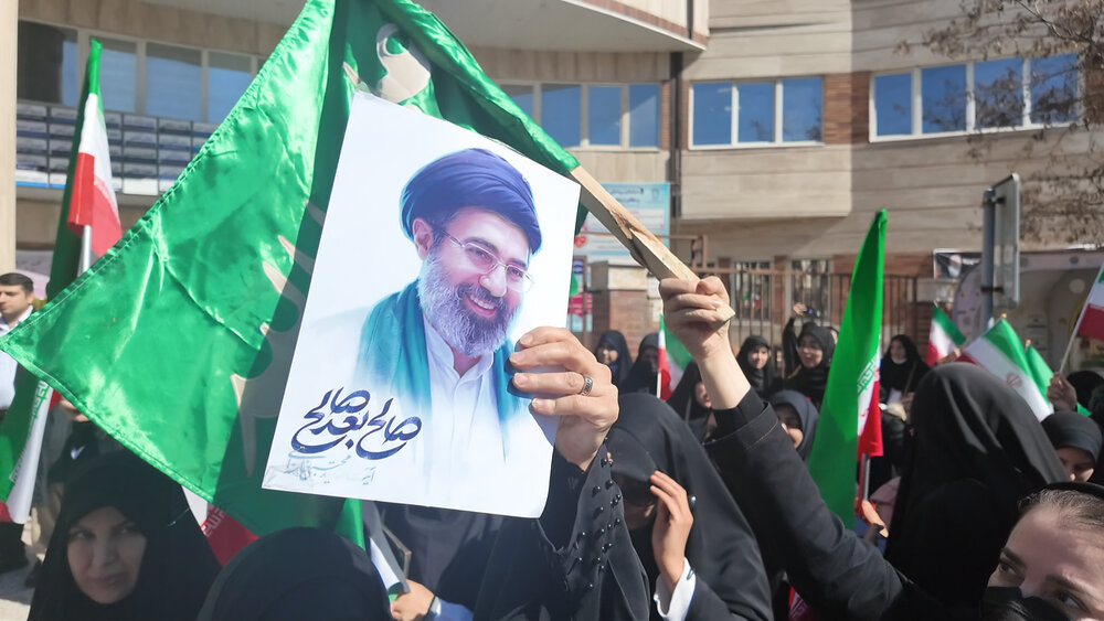 بیانیه بیعت انجمن اسلامی پزشکان ایران با سومین رهبر انقلاب اسلامی 