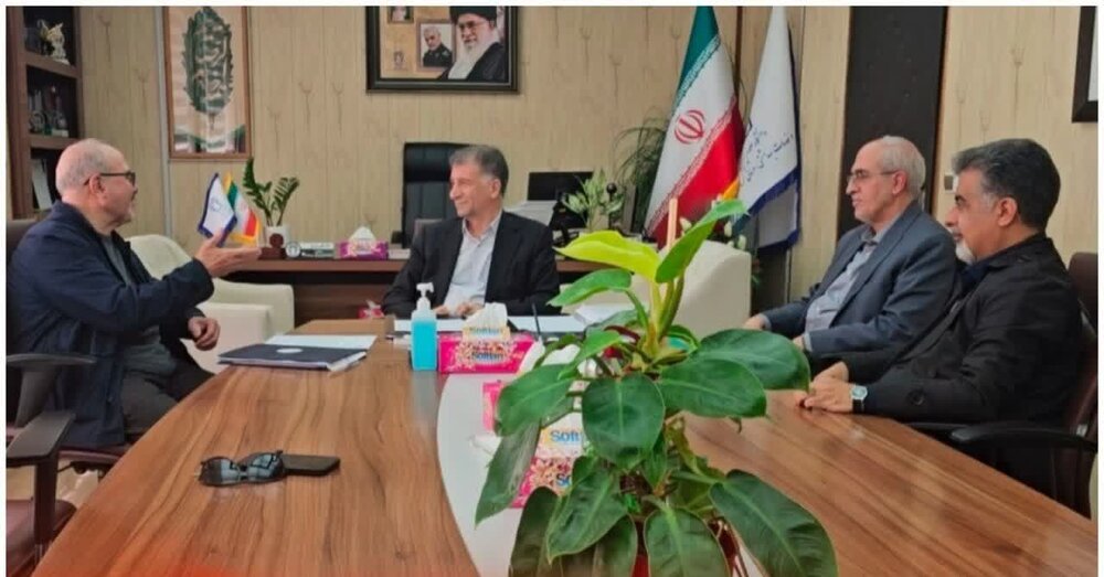 همکاری مجمع خیرین سلامت کرمانشاه در راهاندازی دستگاه دیالیز CRRT همکاری مجمع خیرین سلامت کرمانشاه در راهاندازی دستگاه دیالیز CRRT