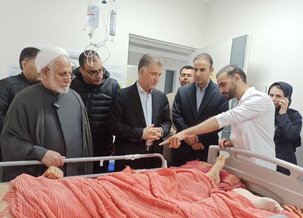 بازدید نماینده مجلس و رییس دانشگاه علوم پزشکی از مرکز درمانی کرمانشاه / قدردانی ویژه از ایثارگری کادر سلامت