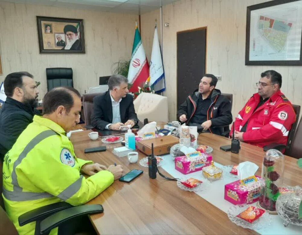 نشست مشترک نیروهای امدادی برای مدیریت بحران ها در زمان جنگ