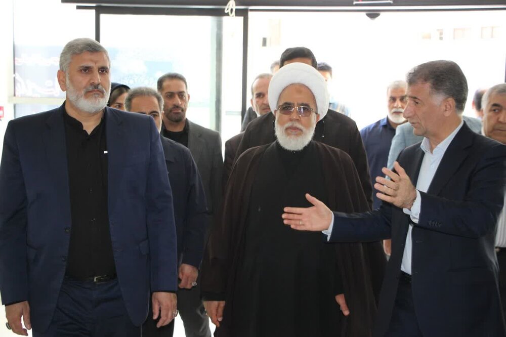 گزارش کامل مجاهدتهای کادر درمان کرمانشاه به رهبر انقلاب ارائه میشود گزارش کامل مجاهدتهای کادر درمان کرمانشاه به رهبر انقلاب ارائه میشود