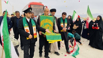 گزارش تصویری / حضور خادمین  امام رضا در شهرستان مهر فارس-عکاس زینب مزارعی