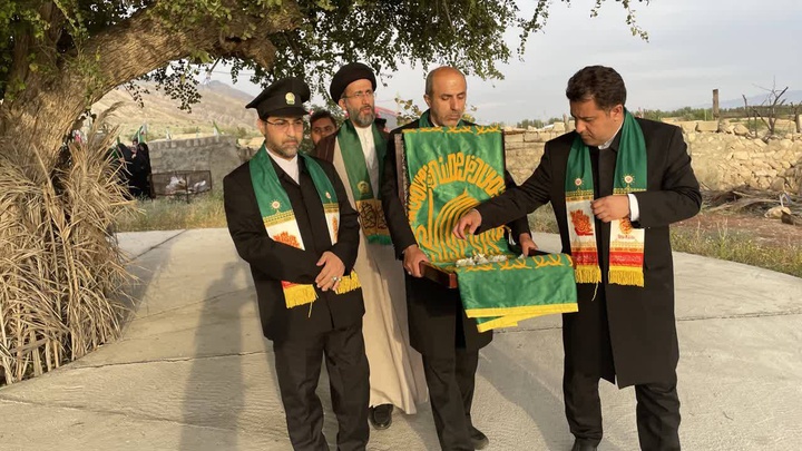 گزارش تصویری / حضور خادمین  امام رضا در شهرستان مهر فارس- عکاس زینب مزارعی