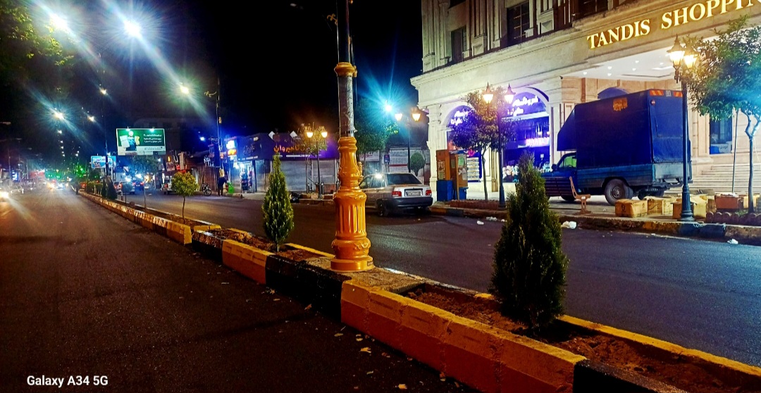 نهضت آسفالت در قائم‌شهر؛ بیش از ۱۹۰ هزار تن آسفالت طی ۵۵ ماه/ تعویض تیرهای روشنایی و تأکید بر اصلاح الگوی مصرف