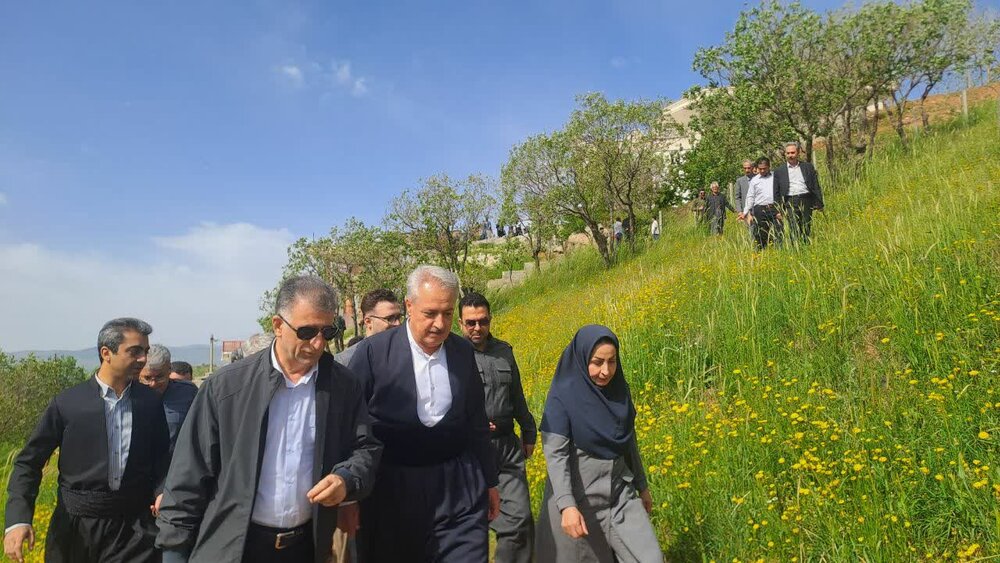 افتتاح سومین روستای سالم جوانرود به مناسبت هفته سلامت افتتاح سومین روستای سالم جوانرود به مناسبت هفته سلامت