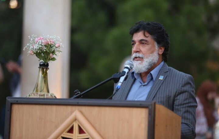 تجلیل از پنج استاد برجسته میراث‌فرهنگی استان فارس