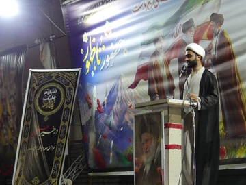 تجلیل از پیرغلامان حسینی در آیین «راه زینب (س)» شهرستان مُهر /عکاس زهرا صالحی