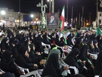 تجلیل از پیرغلامان حسینی در آیین «راه زینب (س)» شهرستان مُهر /عکاس زهرا صالحی