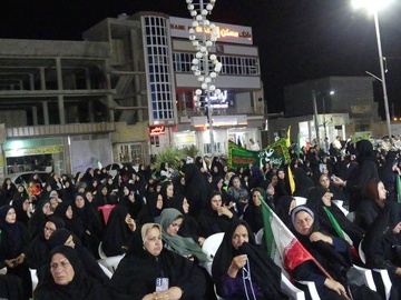 تجلیل از پیرغلامان حسینی در آیین «راه زینب (س)» شهرستان مُهر /عکاس زهرا صالحی