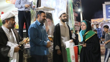 تجلیل از ۱۰ بانوی حافظ کل قرآن کریم در صد و سومین شب تجمعات ولایی شهرستان مُهر