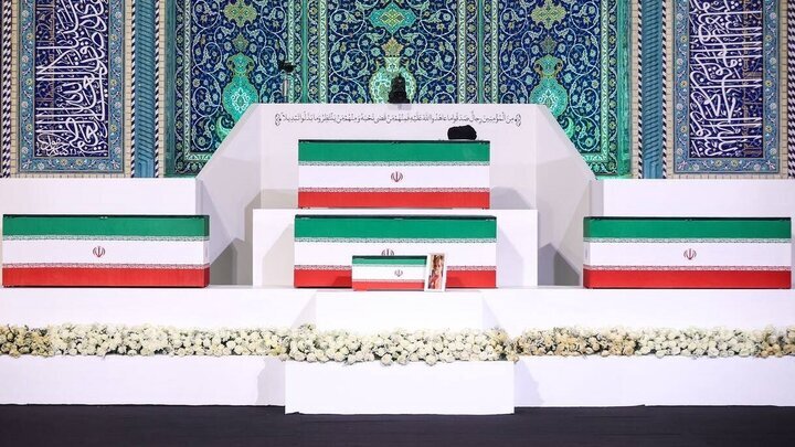 زمان اقامه نماز بر پیکر رهبر شهید و خانواده ایشان اعلام شد