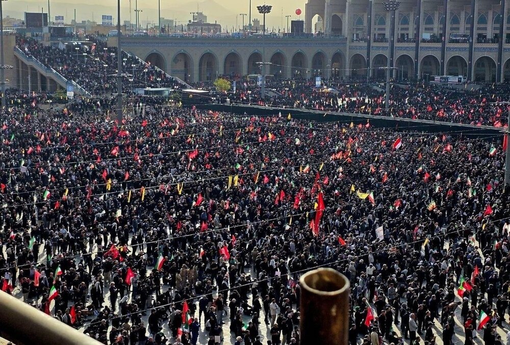 زائران مبتلا به بیماری های زمینه ای، سوابق خود را همراه داشته باشند زائران مبتلا به بیماری های زمینه ای، سوابق خود را همراه داشته باشند